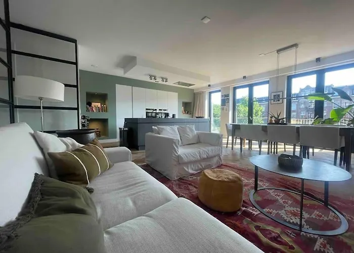 Trendy Spacious, Canal Apartment Terrace