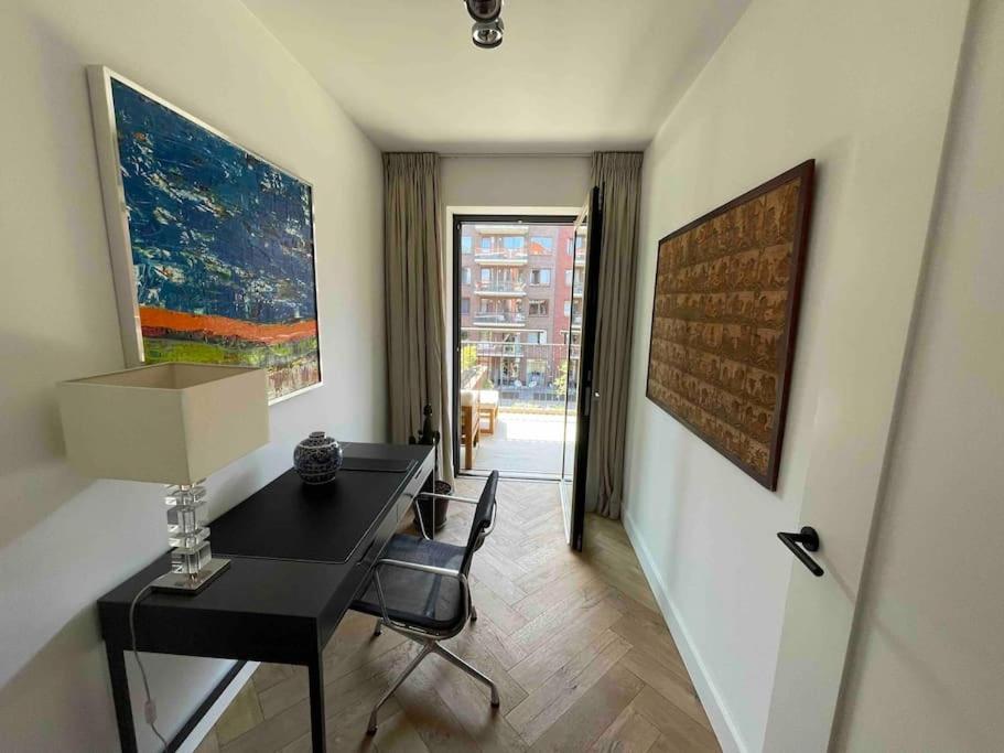 Trendy Spacious, Canal Terrace Amsterdam
