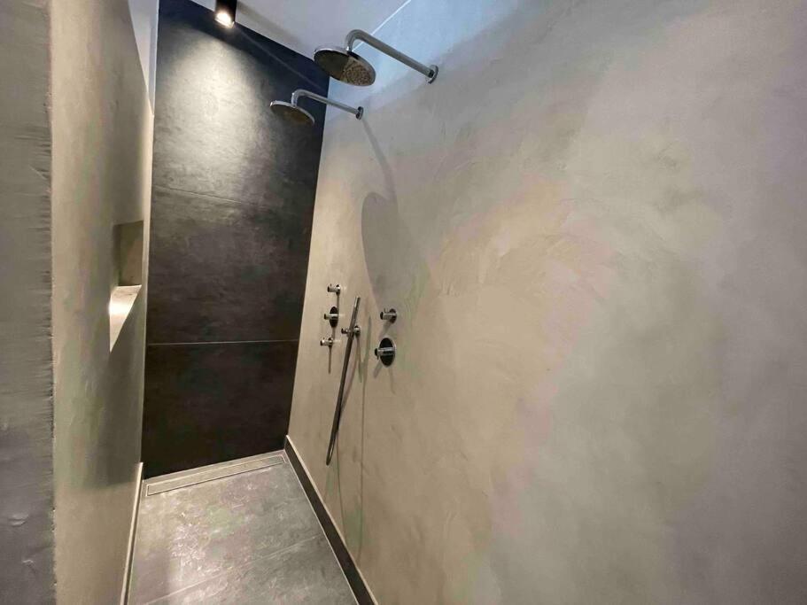 Trendy Spacious, Canal Terrace