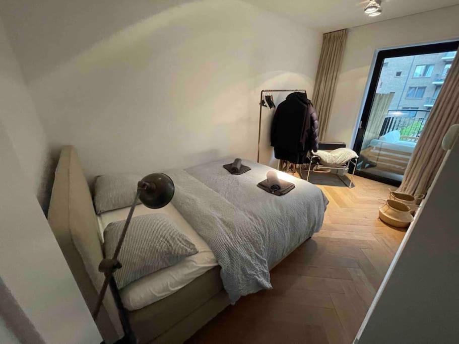 Trendy Spacious, Canal Terrace *